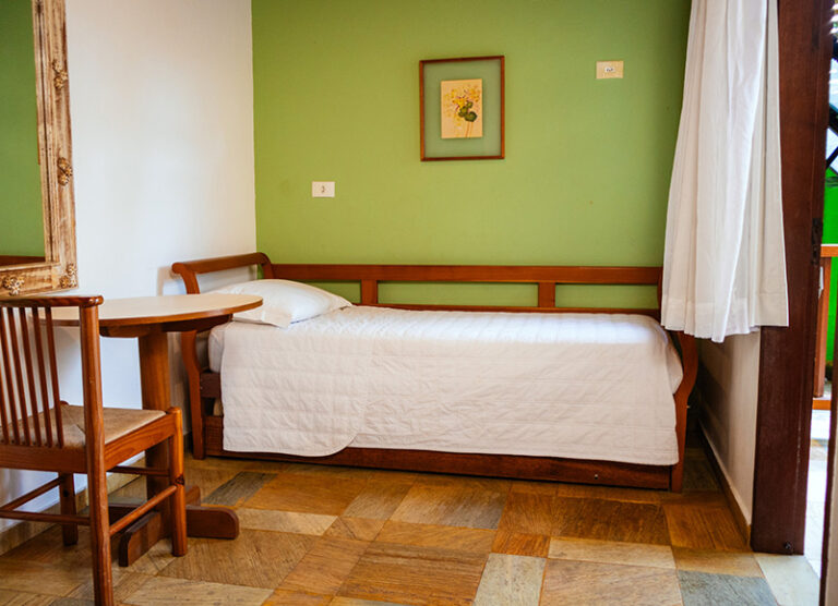 Quarto-Varanda-e-Rede-7